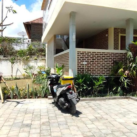 Na-Mi Guesthouse Canggu Екстер'єр фото